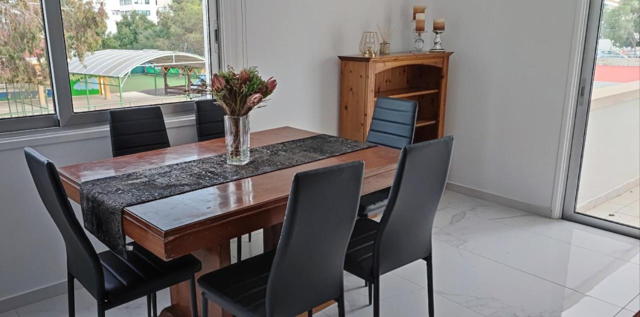 Ellas Modern Duplex City Center Nicosia Buitenkant foto